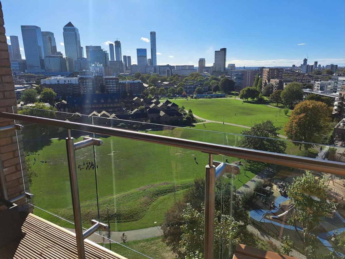 Cozy Double Room With Large En Suite Near Canary Wharf London With Amazing Views In A Shared Apartment ภายนอก รูปภาพ